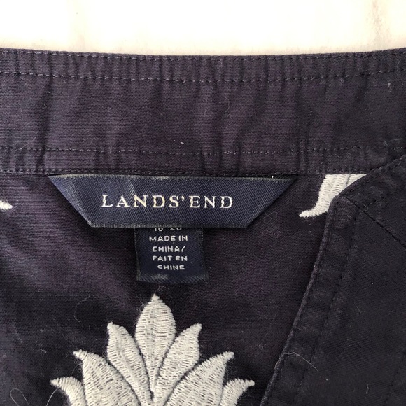 Classic Lands End Tunic - Picture 10 of 10